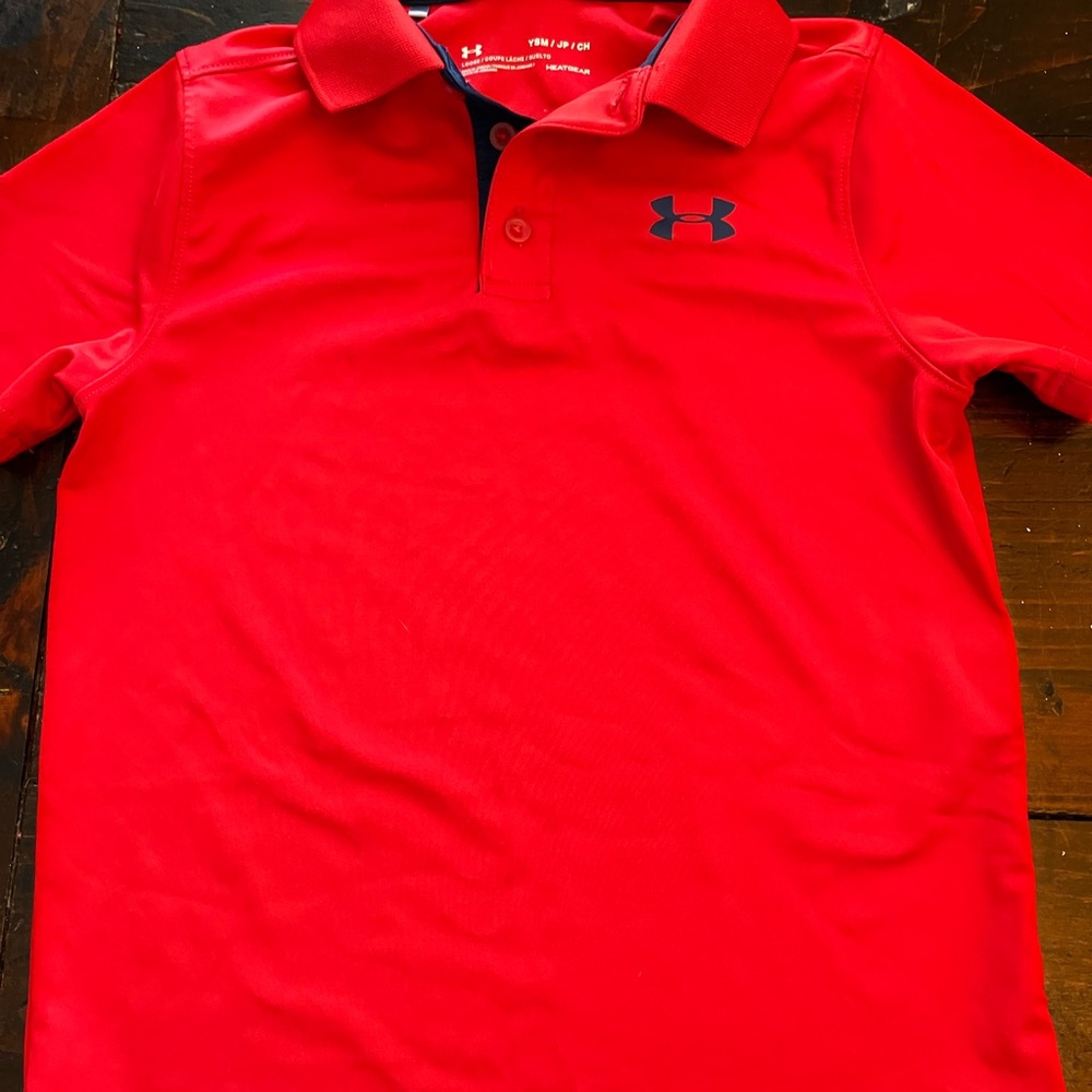 Boys under armour polo. Size small.